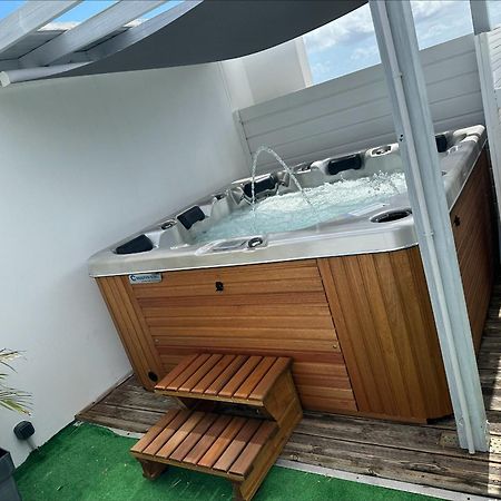 Appart'Eden : Vue Panoramique Sur Saint-Denis Sainte-Clotilde Exterior foto