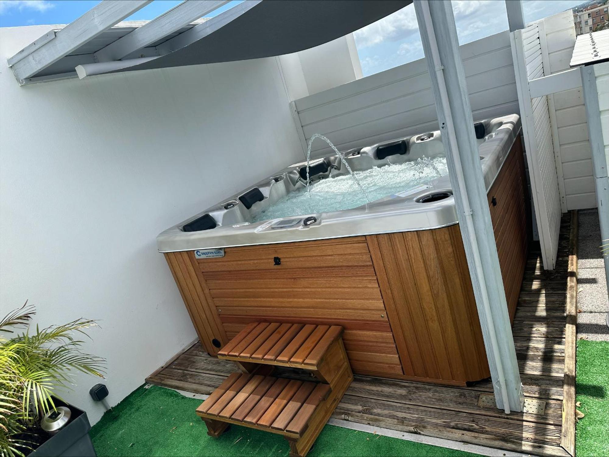 Appart'Eden : Vue Panoramique Sur Saint-Denis Sainte-Clotilde Exterior foto